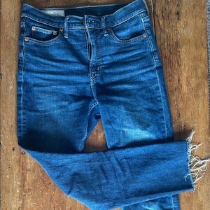 Amazing GAP 90s Vintage Slim High-Rise Jeans - Size 27/4, Super Comfy!